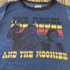 Star Wars The Rebel & The Wookiee T-shirt Distressed Thin Unisex T-shirt Medium